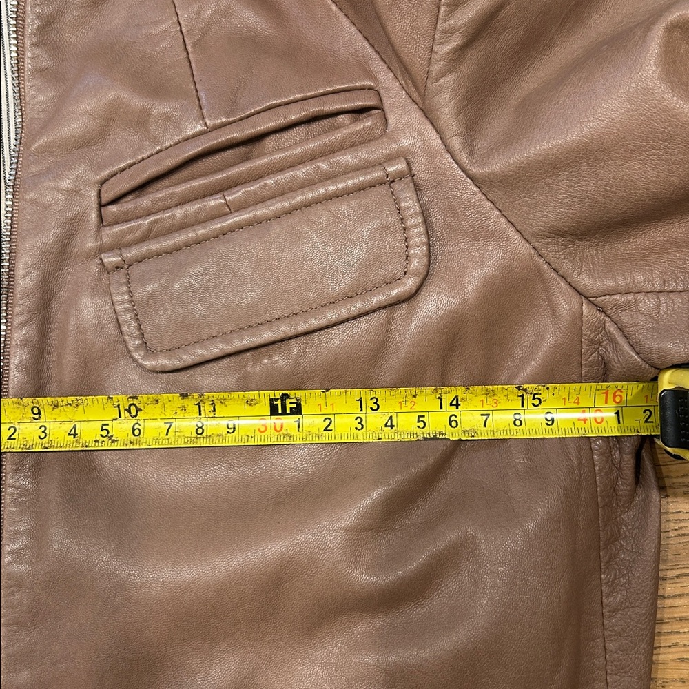 Pink leather jacket - Picture 5 of 7
